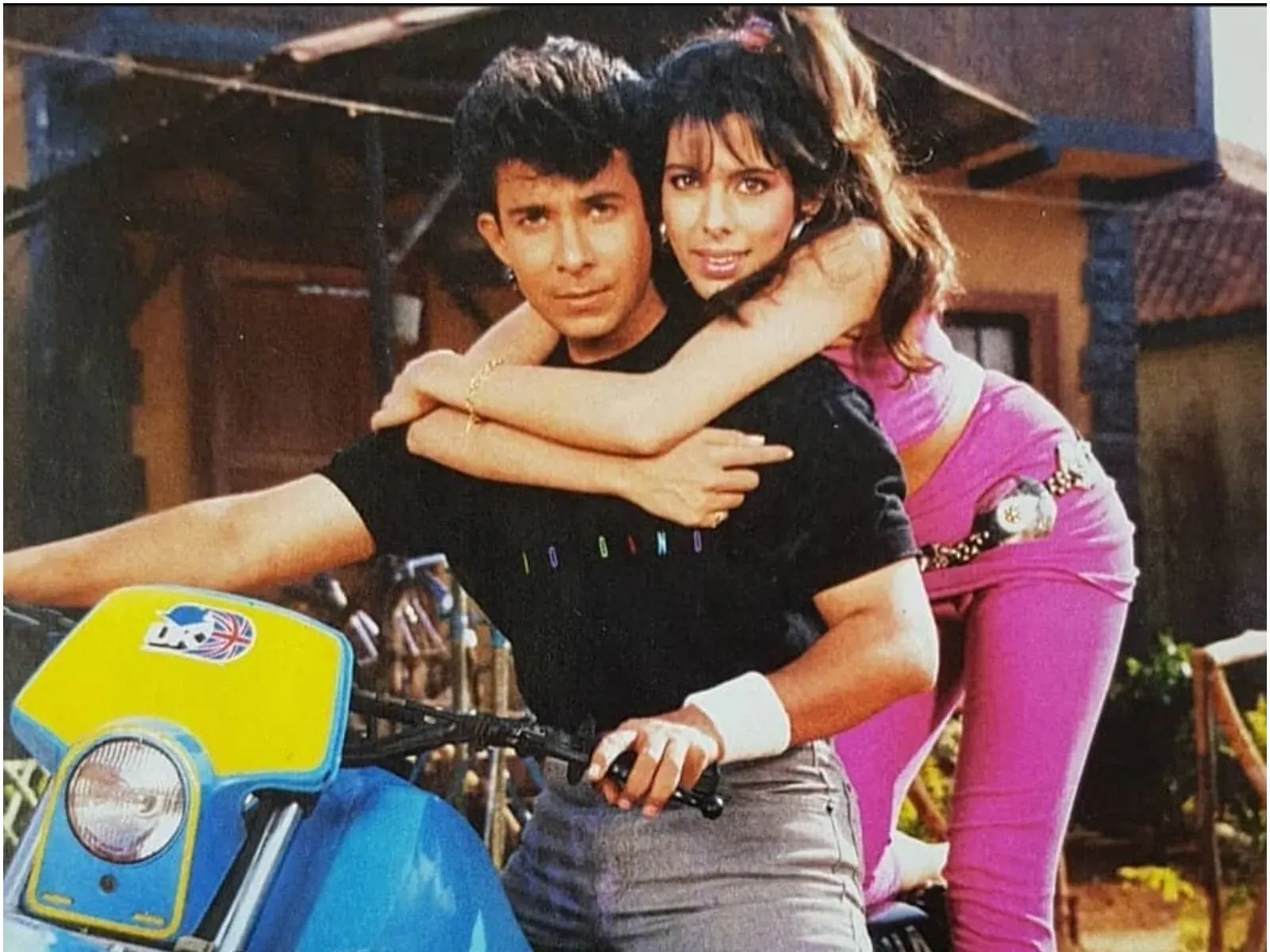 dipak-tijori-pooja-bedi-16300896004x3