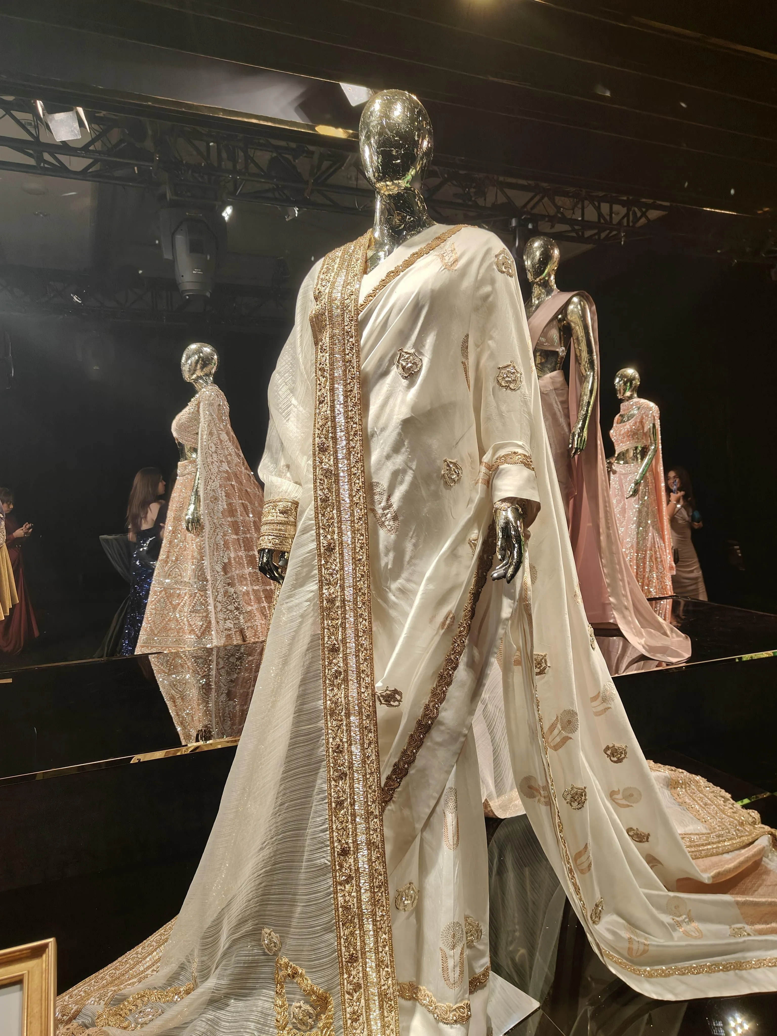Manish Malhotra Fashion Show