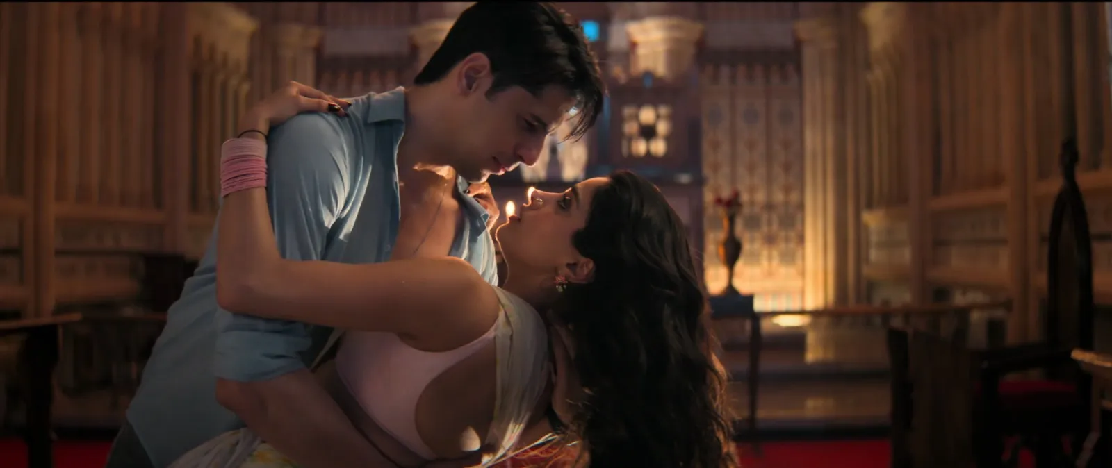 Param Sundari Release