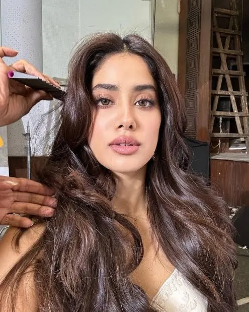 Janvi kapoor
