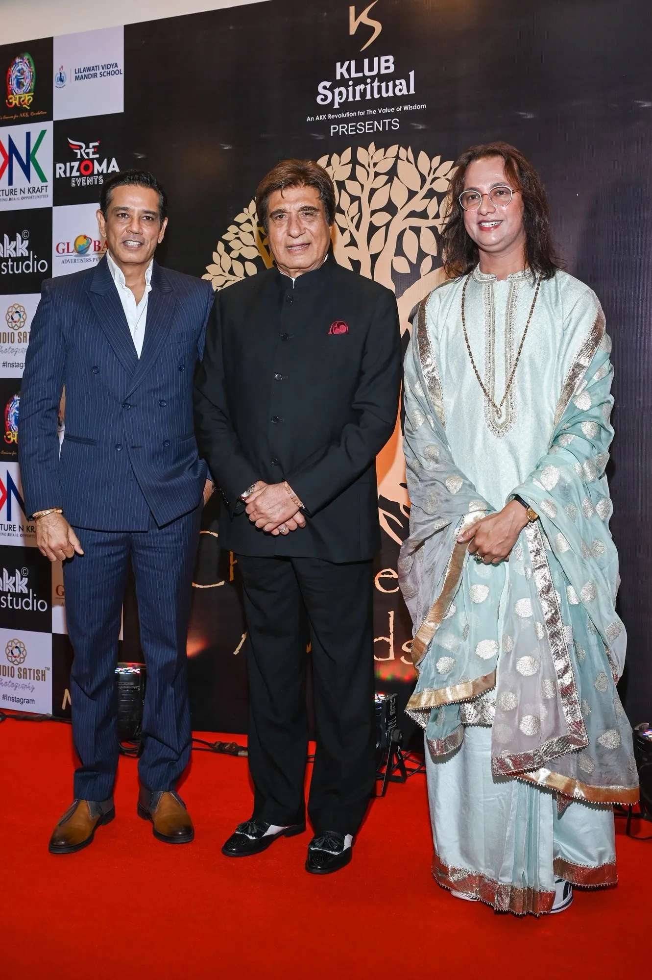 010. Anup soni, Raj Babbar, Swami OMA The Akk NZ6_8353