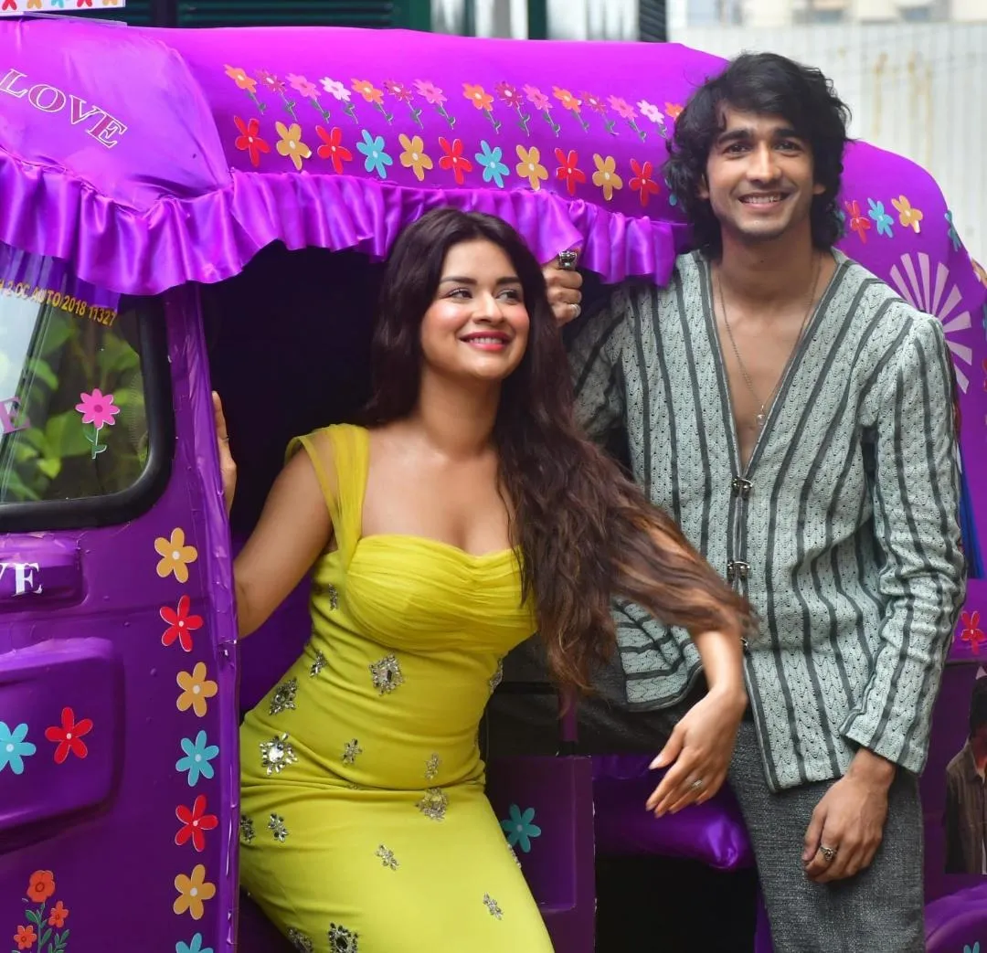 Avneet Kaur with Shantanu Maheshwari