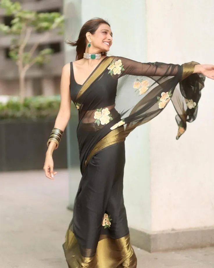 bhagya-lakshmi-star-aishwarya-khare-redefines-saree-elegance-with-a-bold-twist-see-pics-2-736x920