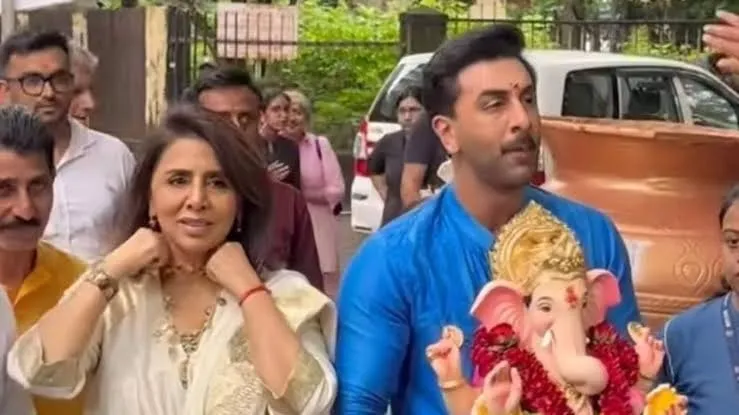 Ranbir Kapoor and Neetu Kapoor