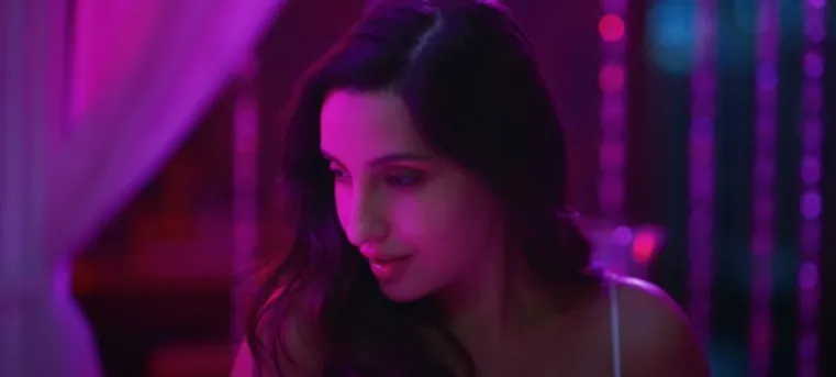 Ufff Yeh Siyapaa Tamancha song (4)