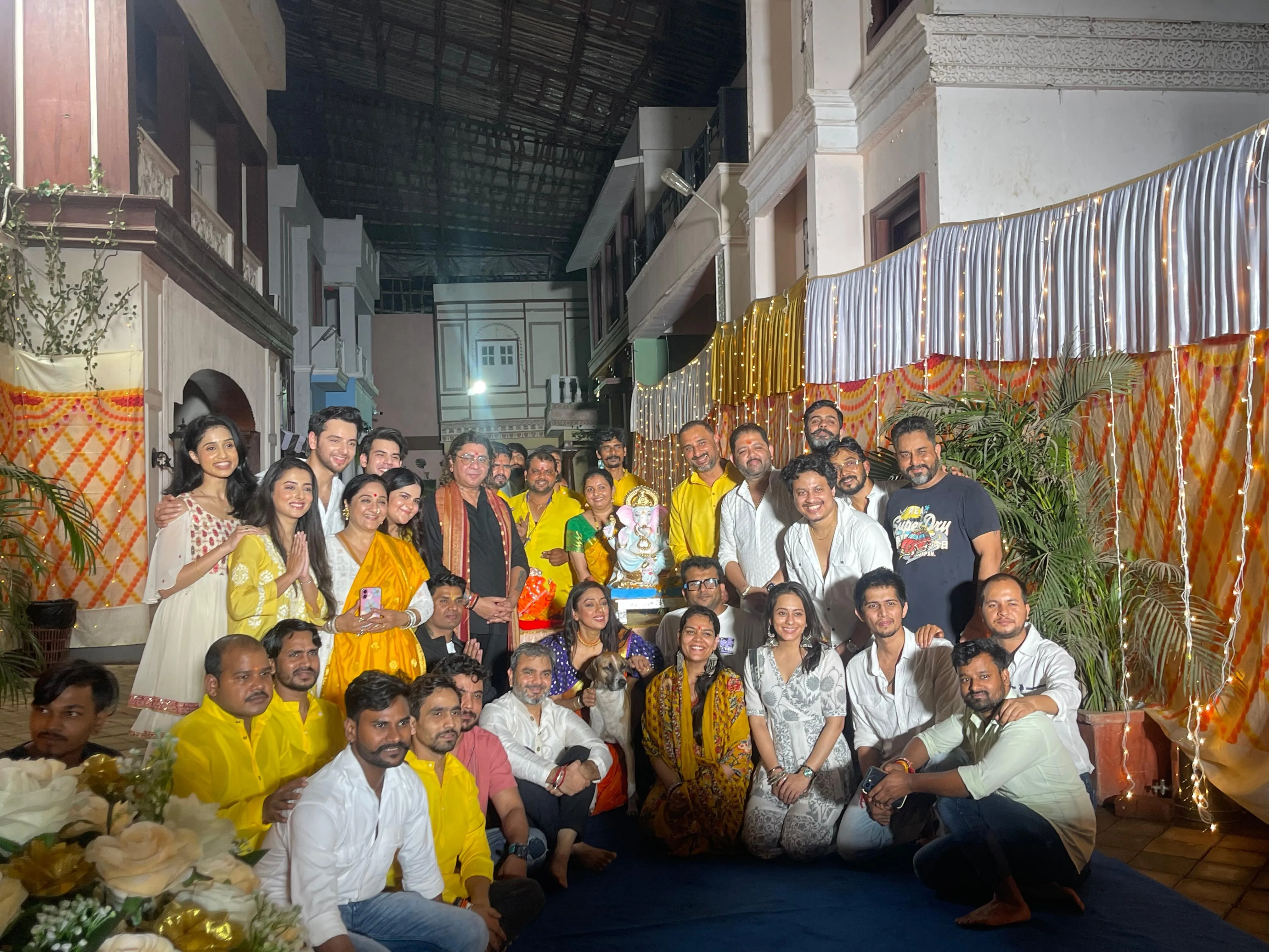Ganpati Visarjan 2025 happened on the set of Anupama Rupali Ganguly and Rajan Shahi performed the puja (7)