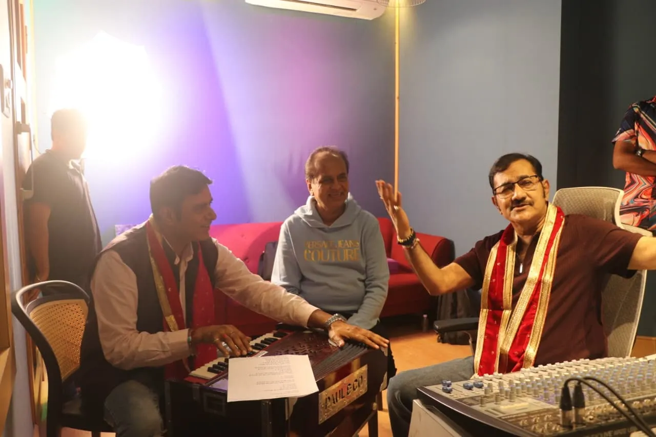 Hardik Hundia in the studio recording India’s first song dedicated to animal rights and Jeevdaya awareness.