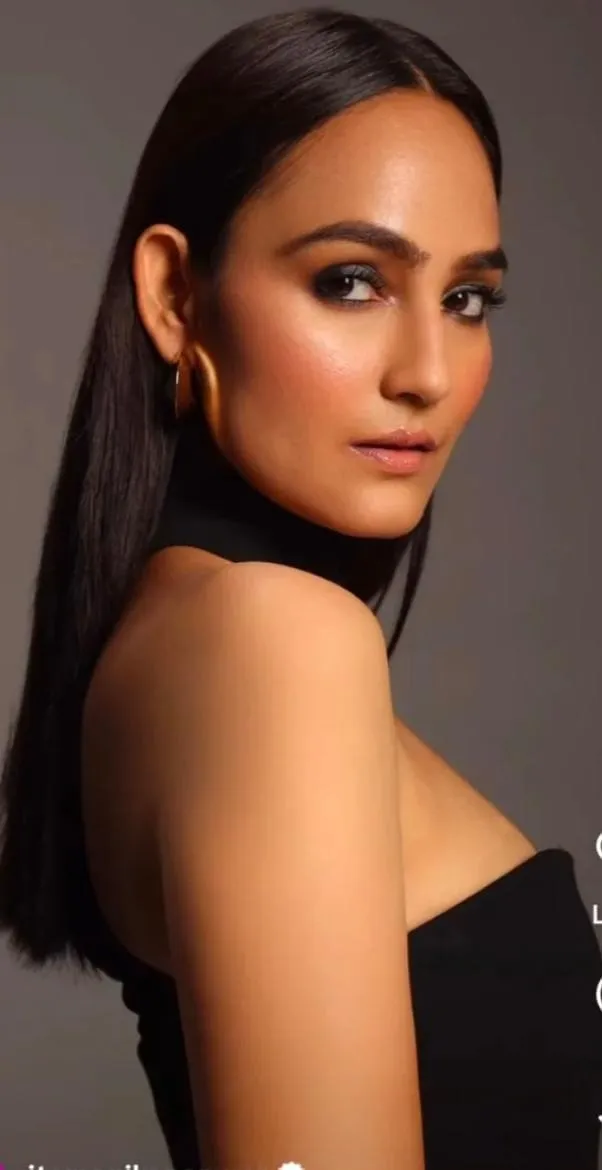 Mast-mast Monika Panwar