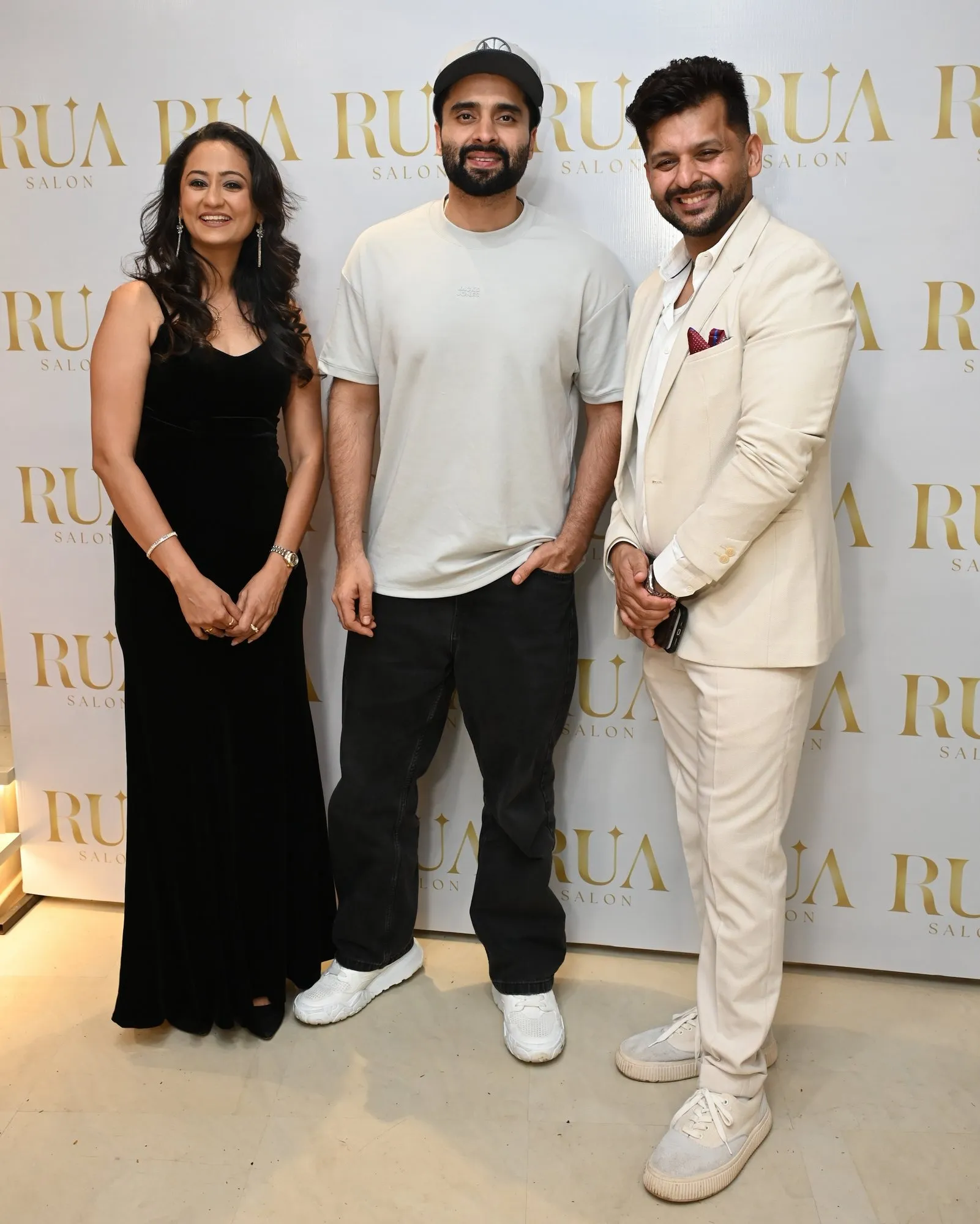 Unnati Gupta with Jackky Bhagnani and Vishal Gupta  NZ6_5652