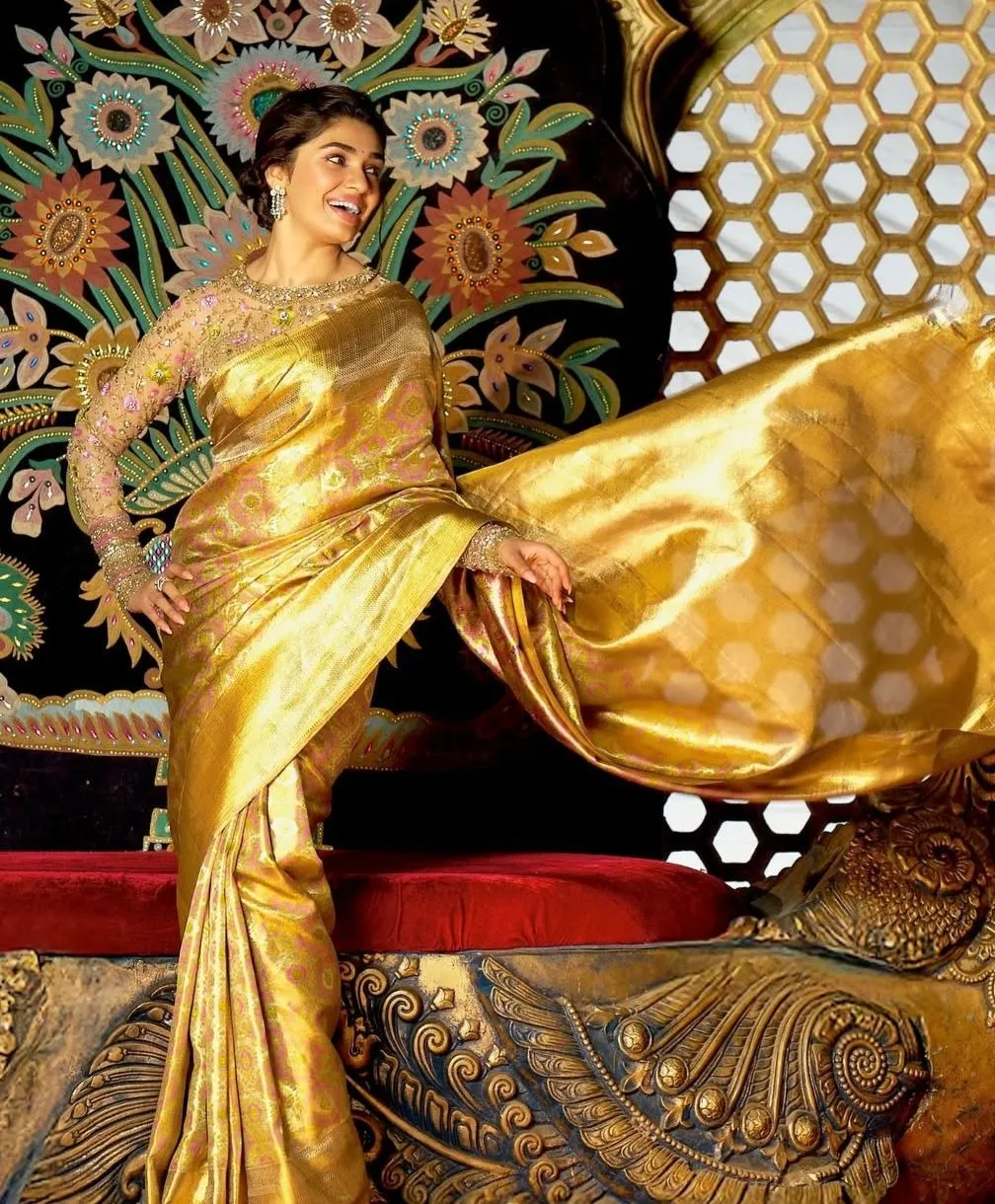 Happy Birthday Krithi Shetty! How Bollywood's Next Big Thing Is Proudly Championing South Indian Drapes & Regional Fashion (2)