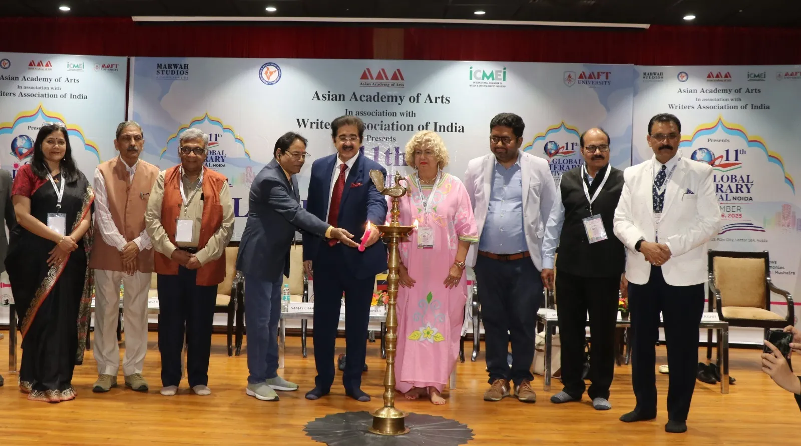 A grand display of literature art and culture on the second day of the 11th Global Literary Festival Noida 2025 (2)