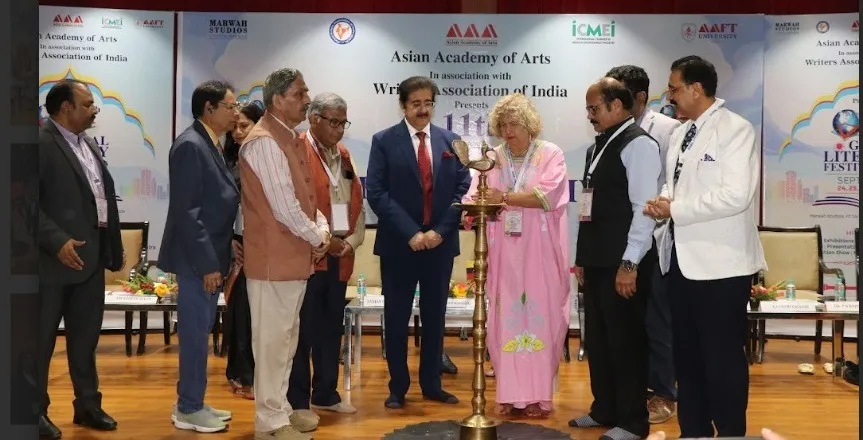 A grand display of literature art and culture on the second day of the 11th Global Literary Festival Noida 2025 (3)