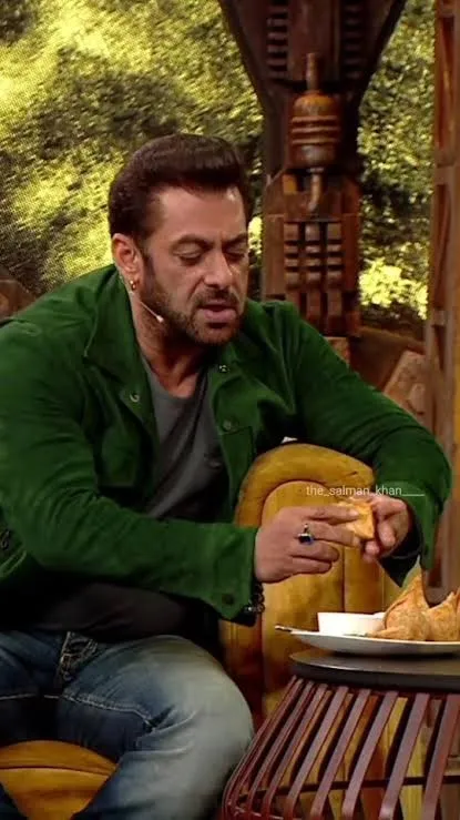 Bollywood stars snacks