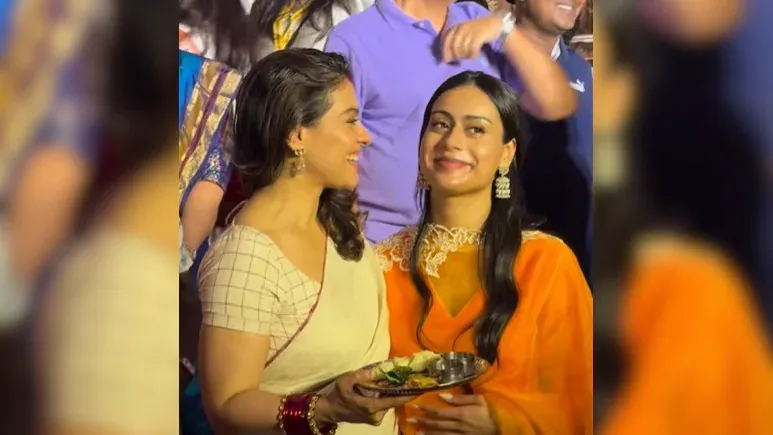Kajol and Nysa's emotional moment