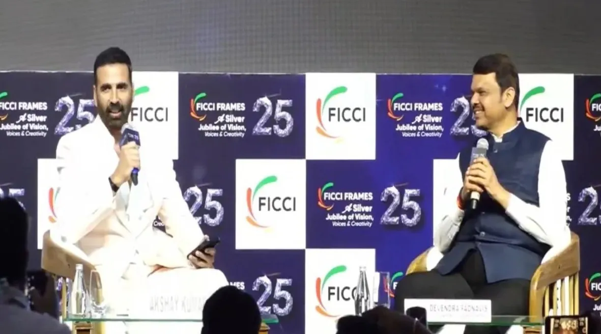 Akshay Kumar and CM Devendra Fadnavis