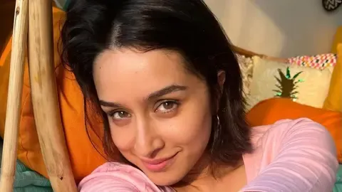 Shraddha-Kapoor-az-1759711732390_d