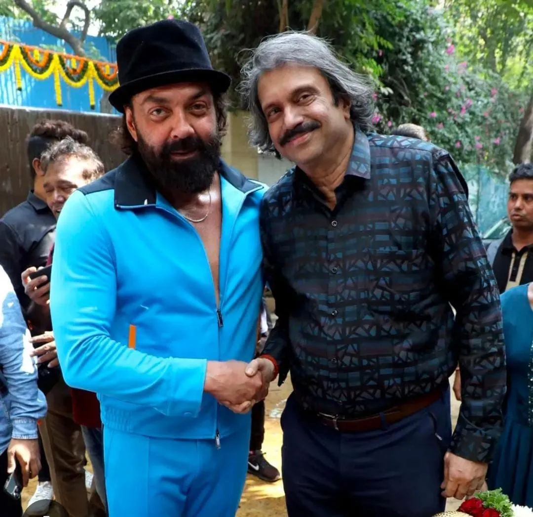 Birthday boy Lord Bobby Deol greets sr journalist Chaitanya Padukone