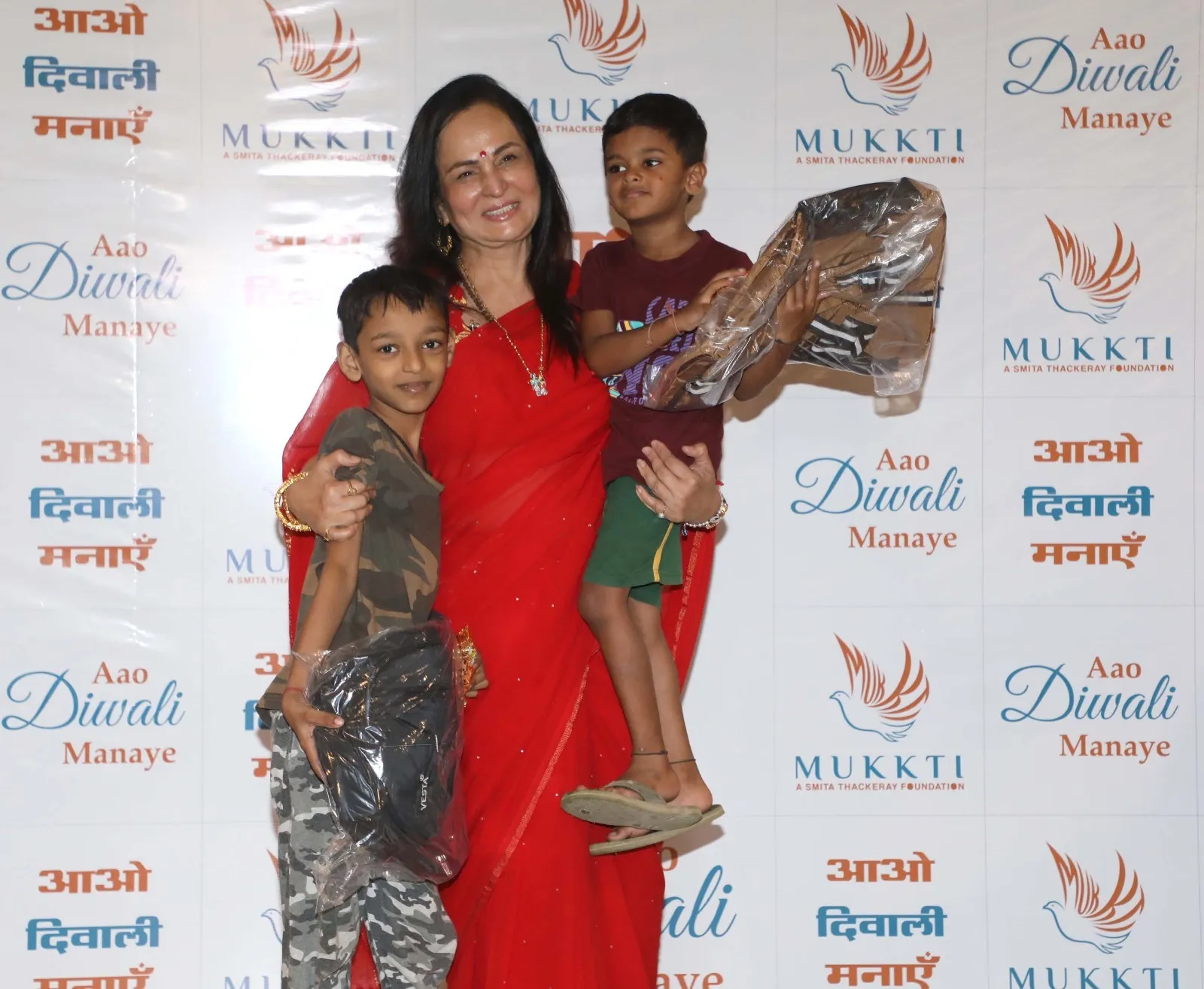 Smita Thackeray Mukti Foundation Diwali celebration and education initiative