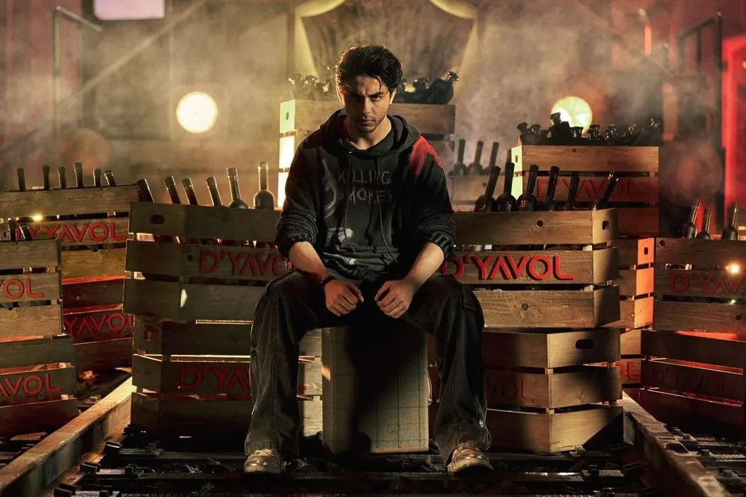 aryan-khans-new-photoshoot-for-dyavol-x-v0-67dp605w1omc1