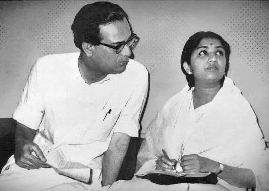 Hemant Kumar with Lata