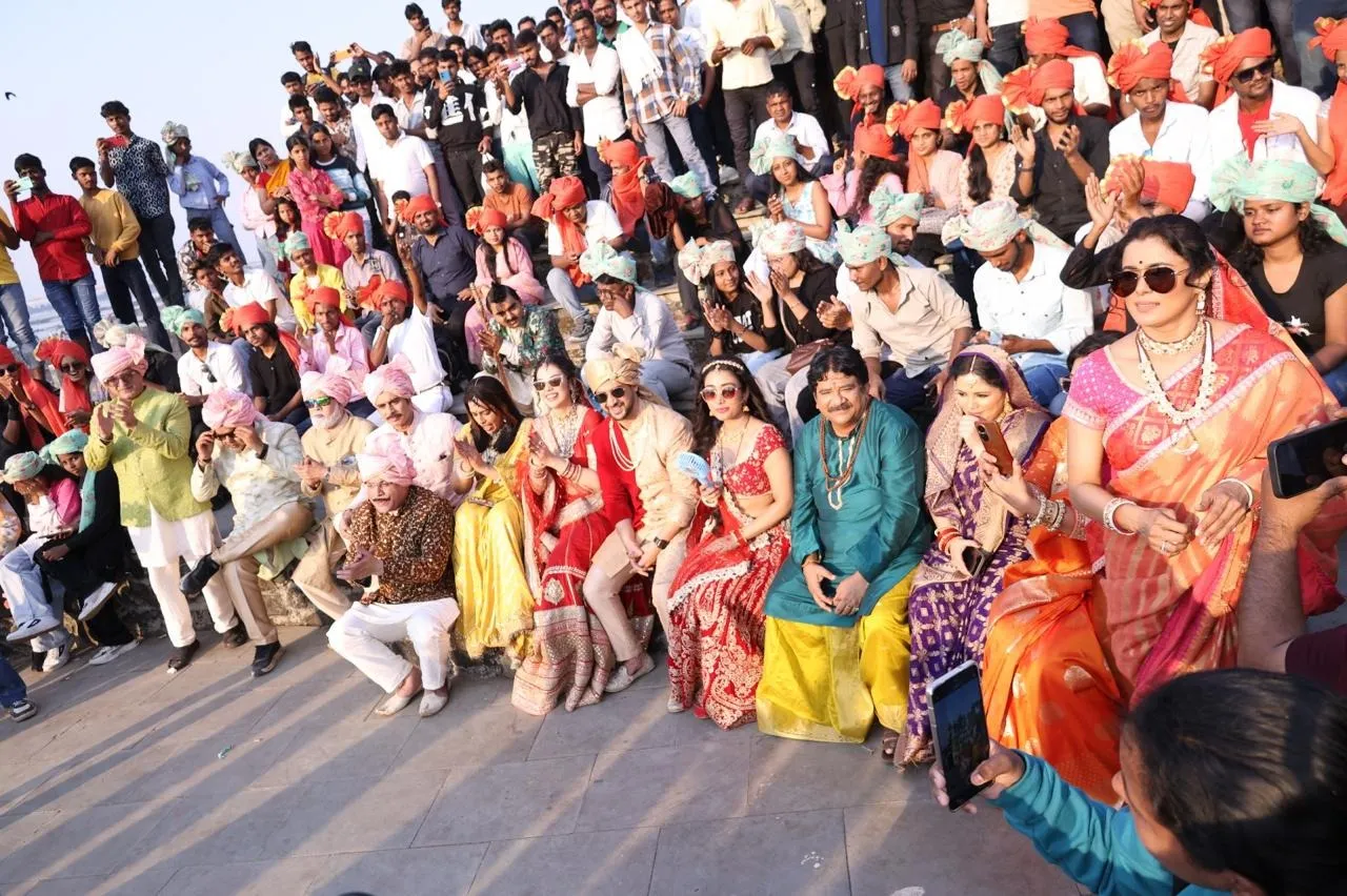 Gharwali Pedwali unique baraat Mumbai
