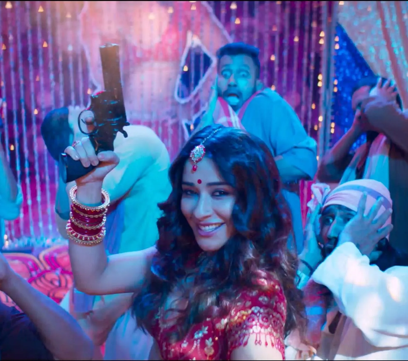 Ishq Dishoom song One Two Cha Cha Cha