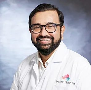 Dr Rajesh M Parikh
