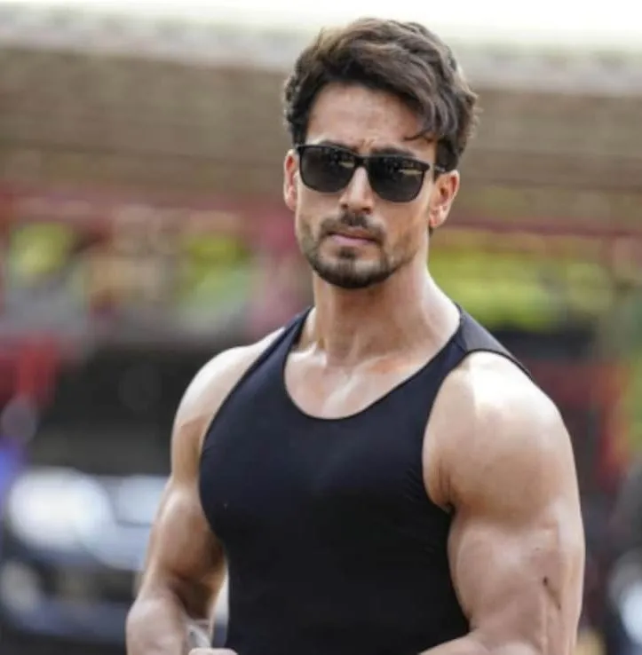 0861l2b_tiger-shroff-_625x300_06_January_26