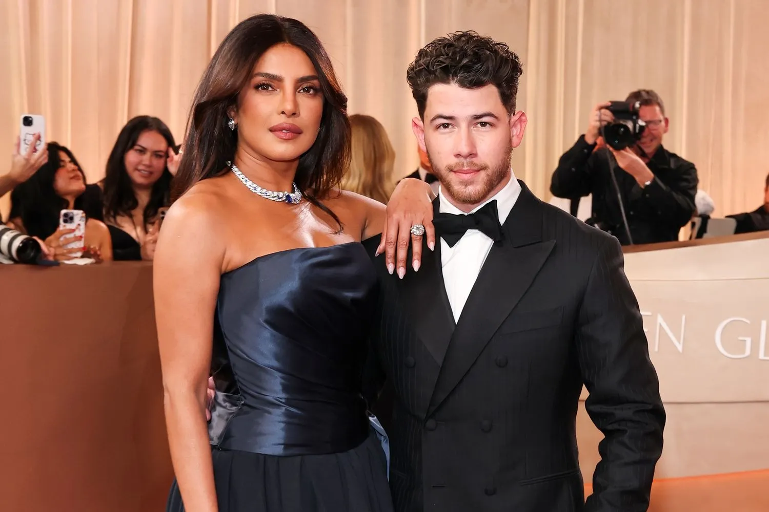 Priyanka-Chopra-Jonas-and-Nick-Jonas-golden-globes-2026-011126-9d6b9ba4d7944ef38d15ec3b00b124cb