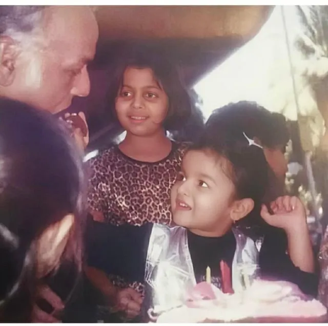 alias-childhood-pictures-v0-y5orzbx3fr991