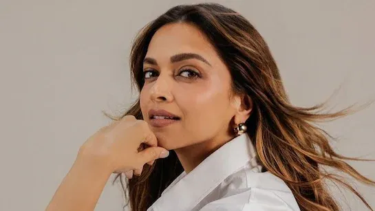 el09r7q8_deepika_625x300_17_November_25