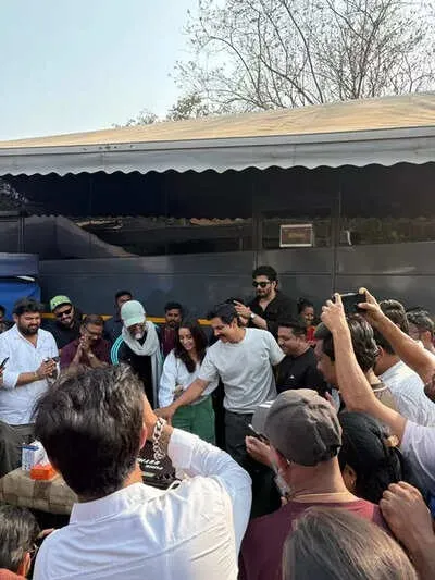 shraddha-kapoor-randeep-hooda-wrap-up-shoot-for-eetha-pune-schedule