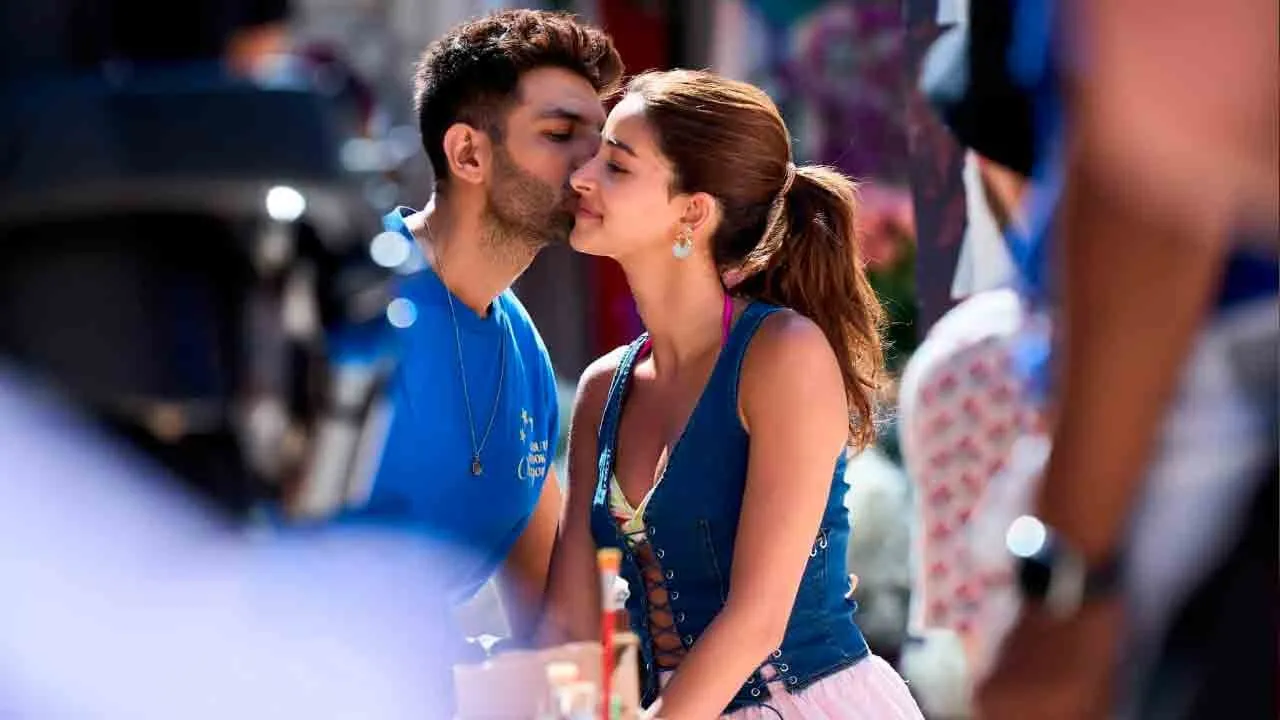 Tu Meri Main Tera Main Tera Tu Meri