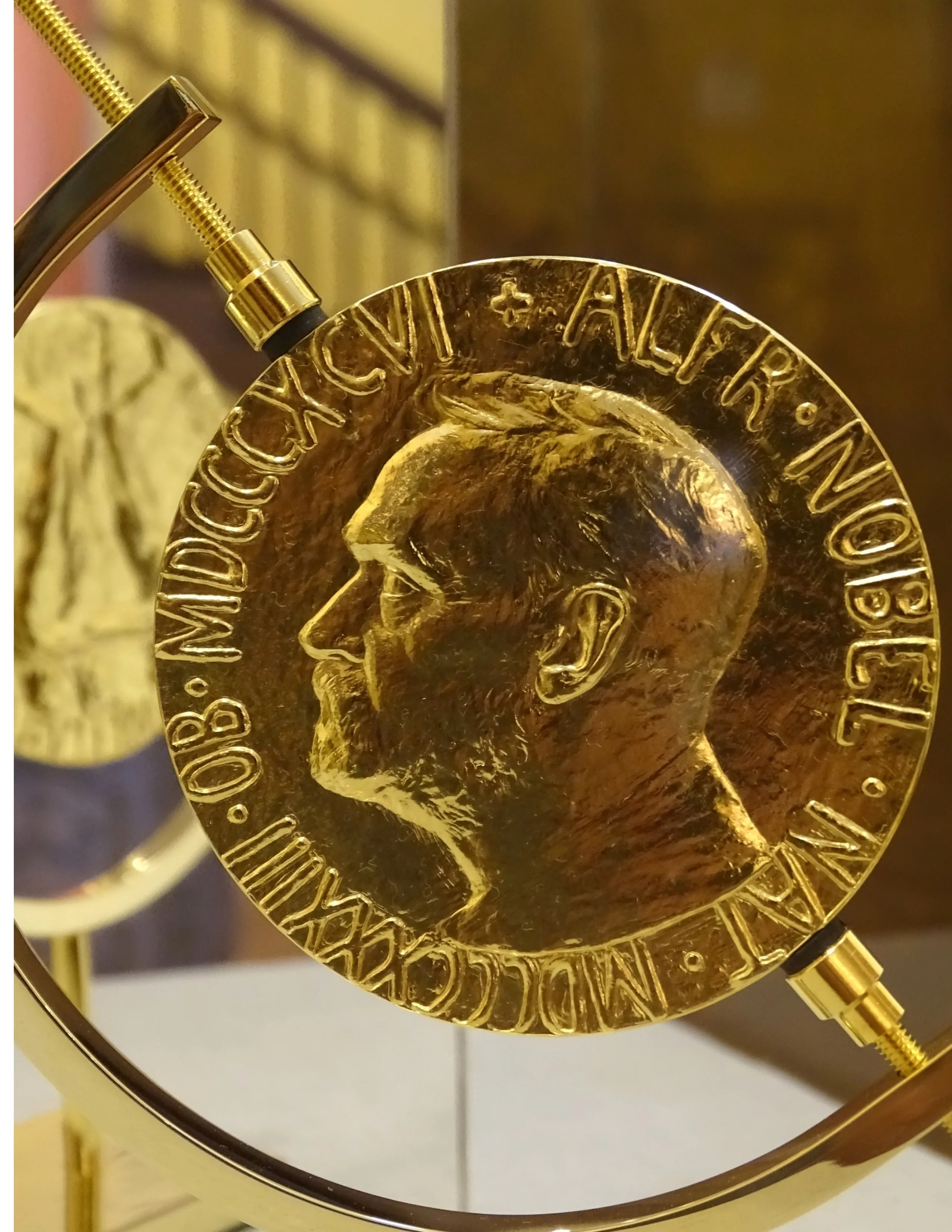 Nobel peace prize shield222