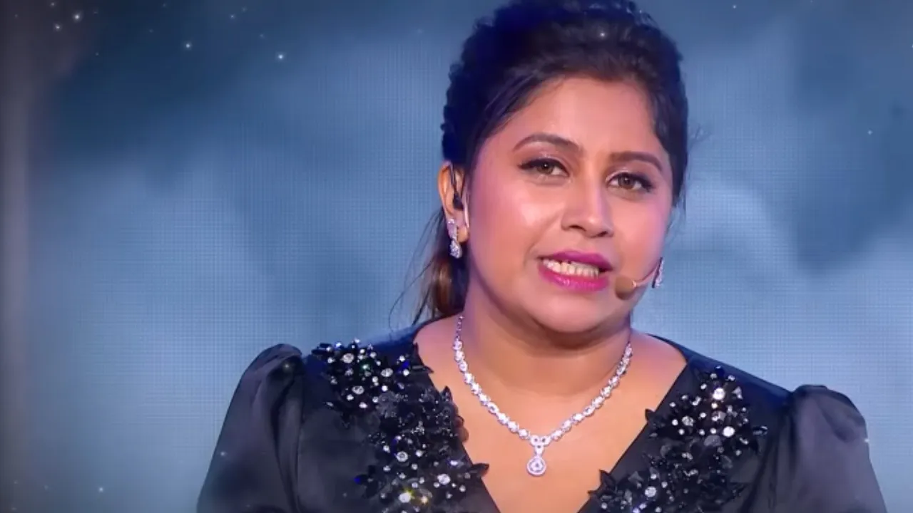 Anchor anushree(2)