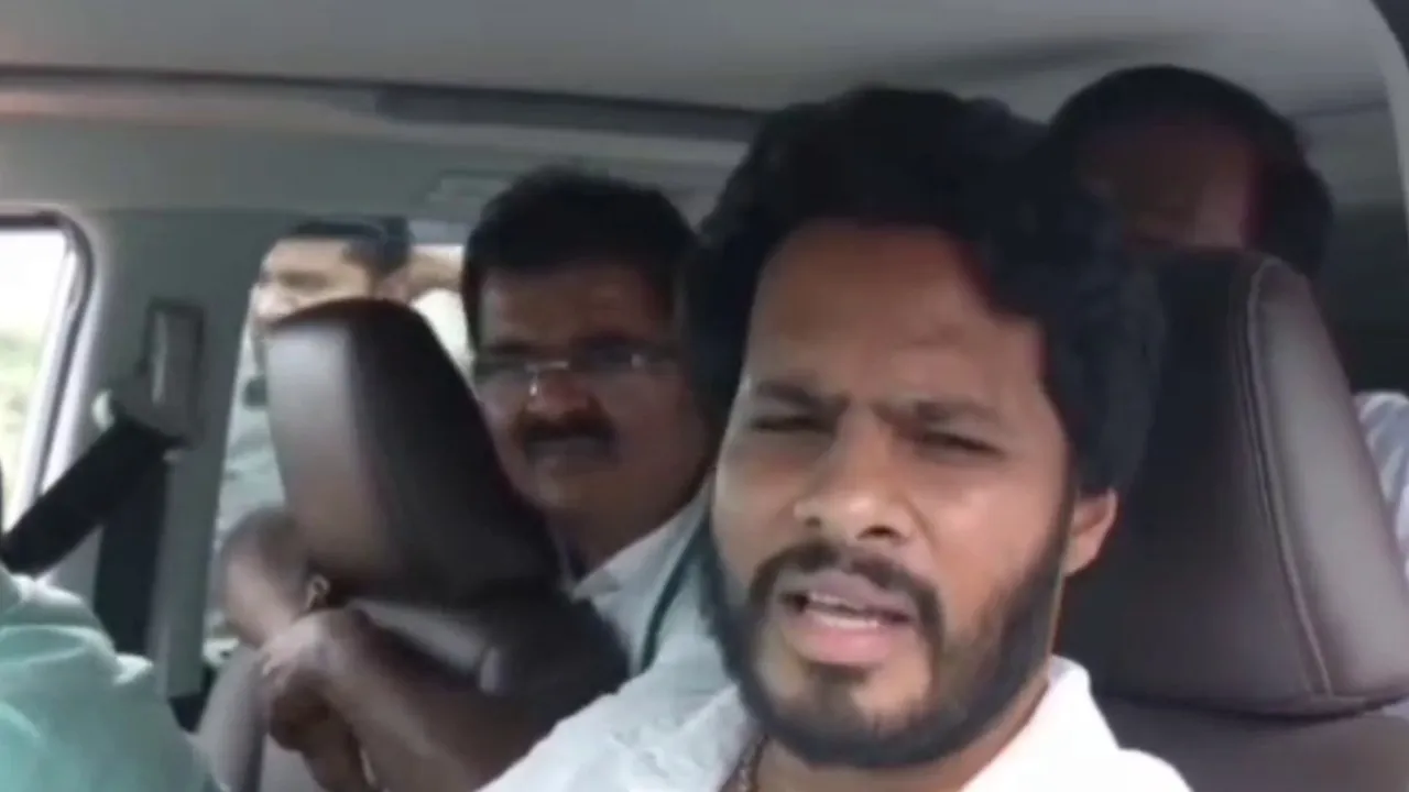 NIKHIL_KUMARASWAMY