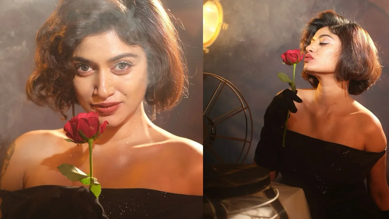 Oviya(1)