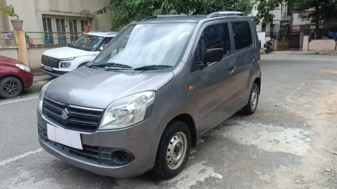 WAGON-R (4)