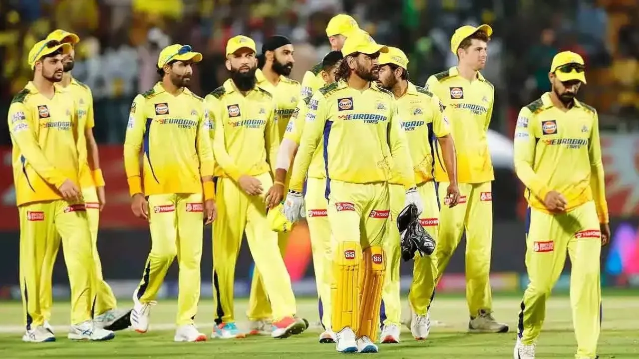 CSK_DHONI_1