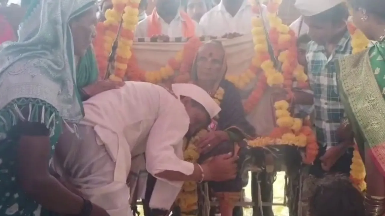 belagavi adhunika shravankumara (2)