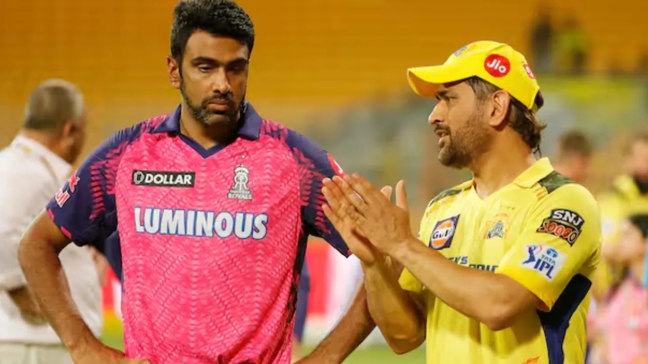 DHONI_R_ASHWIN