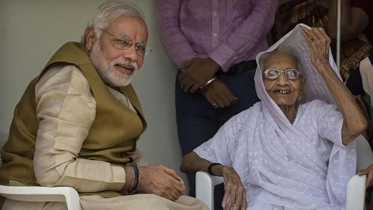 PM_MODI_MOTHER