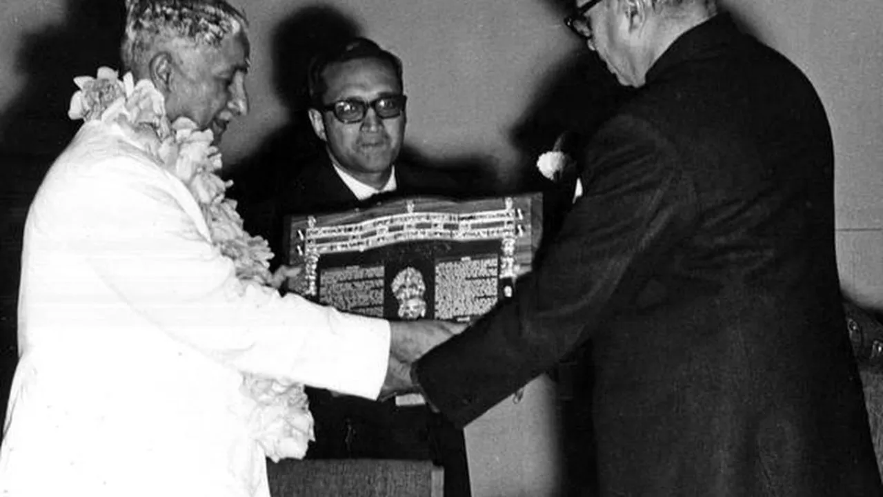 KUVEMPU02