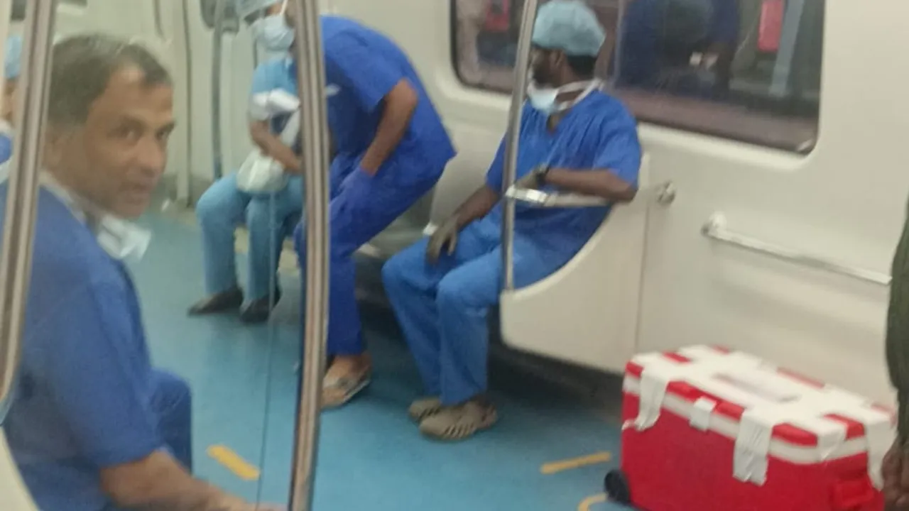 Namma metro heart (2)