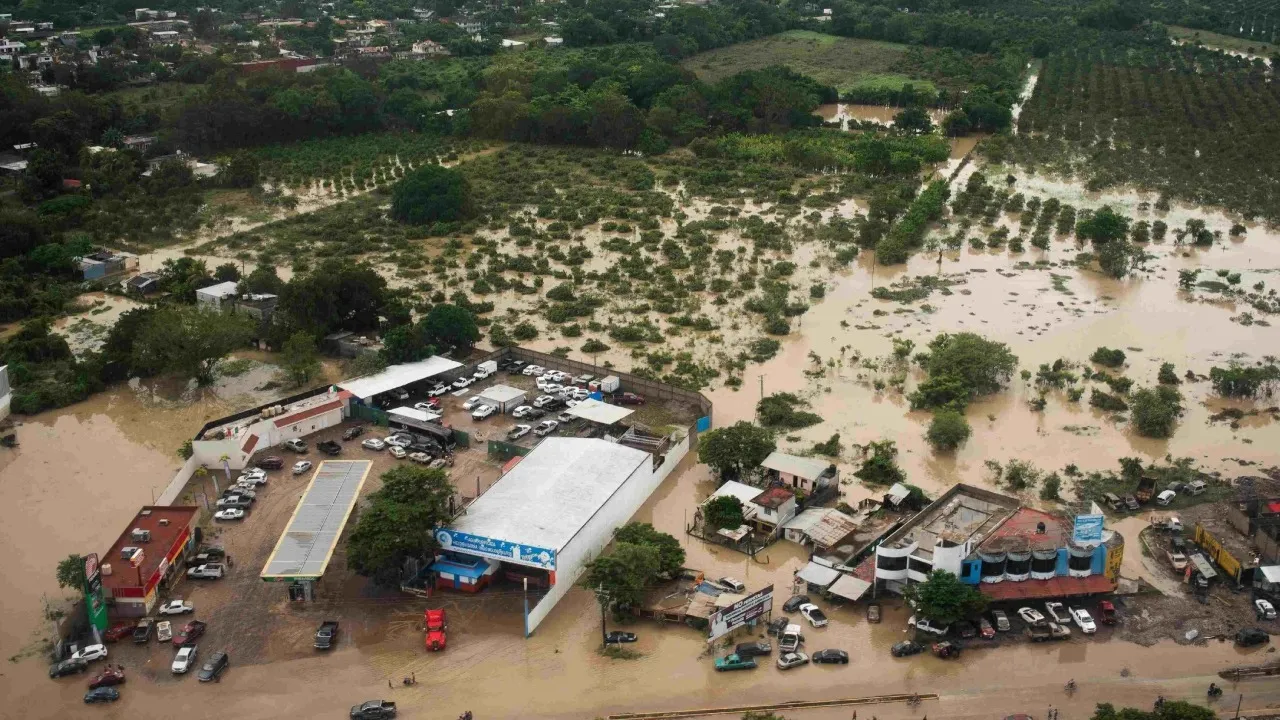 Mexico_Rains_1