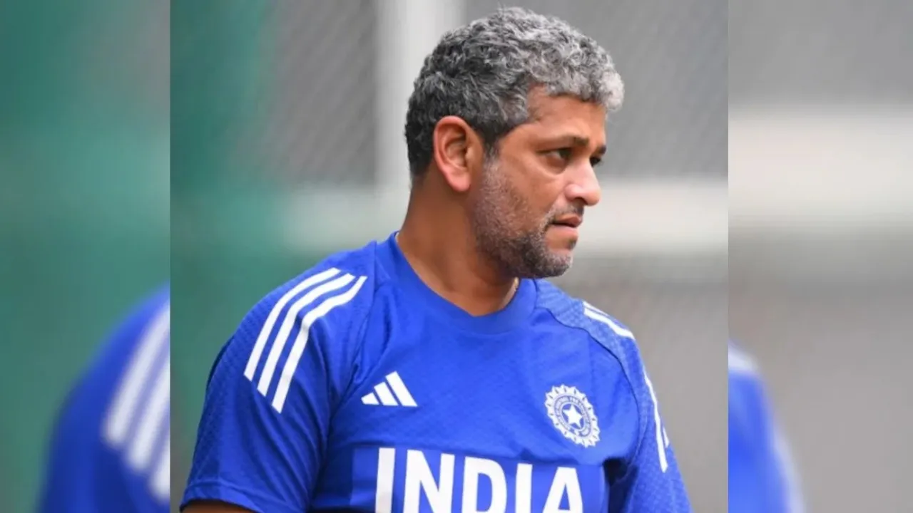 amol muzumdar coach (3)