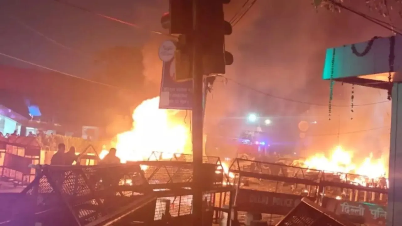 DELHI REDFORT CAR BLAST02