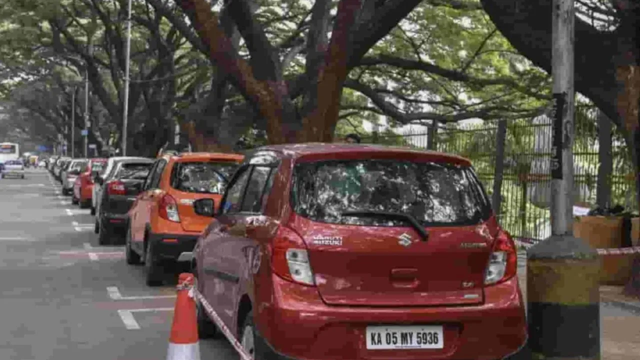 ROAD SIDE PARKING VEHICLES WILL BE AUCTIONED02