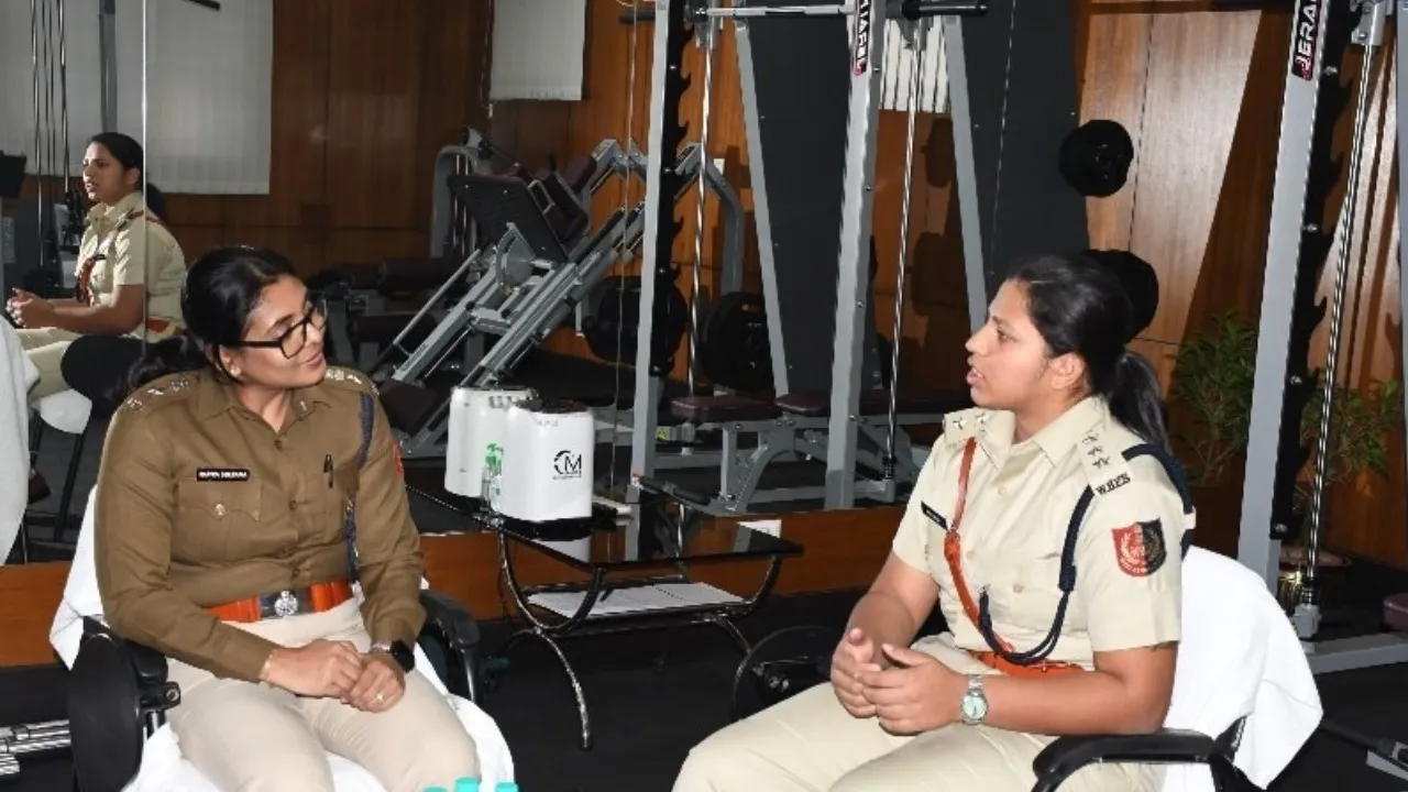 Richa ghosh took charge as ACP IN siliguri (2)
