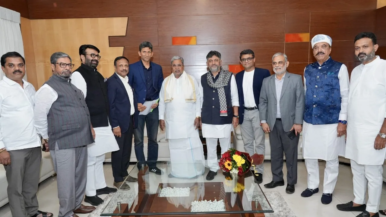 KSCA PREZ VENKATESH PRASAD MET CM